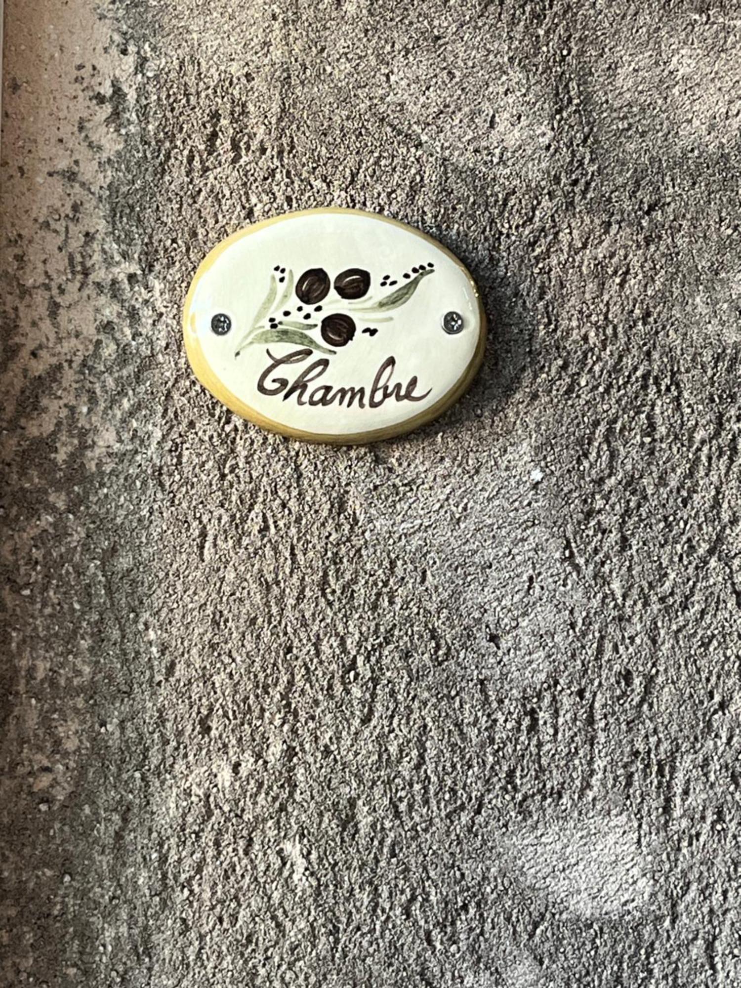 Cigale Climatisée Avec Cuisine, Au Bonheur Alloggio in famiglia Beaumes-de-Venise